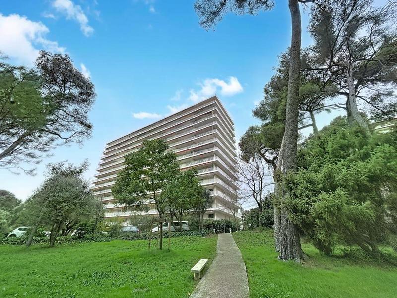 Appartement - 92 m² - 3 pièces