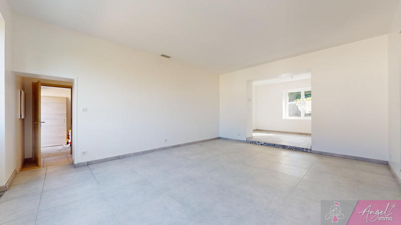 Maison de village - 192 m² - 8 pièces