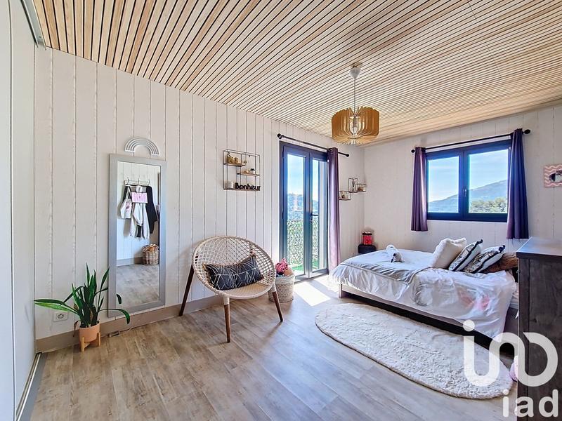 Maison - 183 m² - 7 pièces