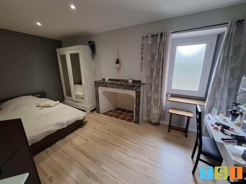 Maison - 264 m² - 8 pièces