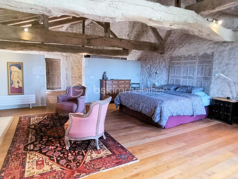 Demeure - 321 m² - 10 pièces