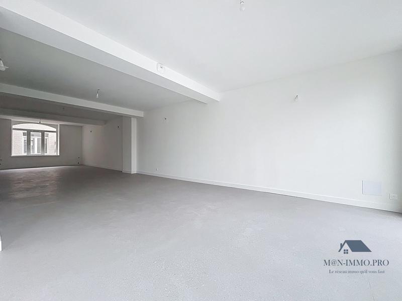 Bureau - 100 m² - 1 pièce