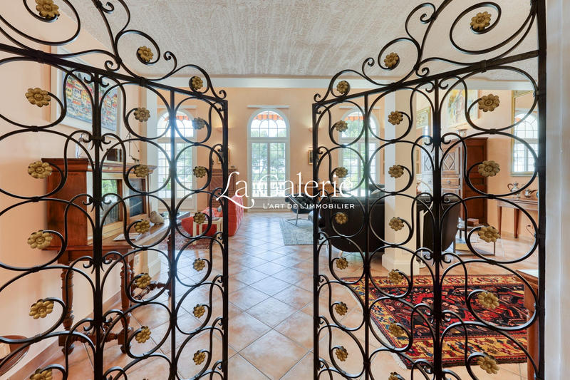 Appartement - 166 m² - 5 pièces