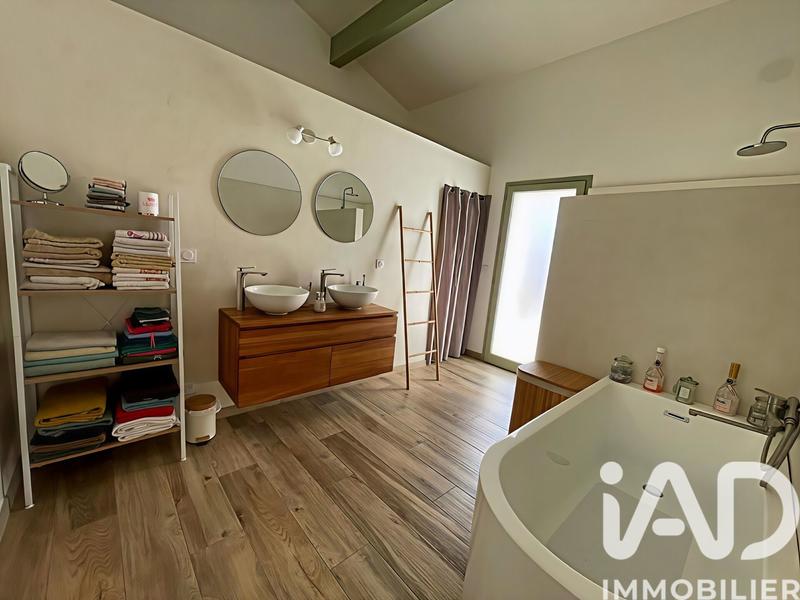 Maison - 356 m² - 6 pièces