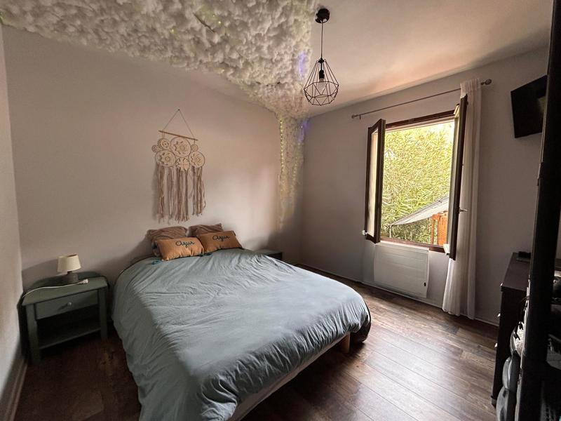 Maison - 200 m² - 8 pièces