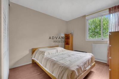 Appartement - 100 m² - 5 pièces