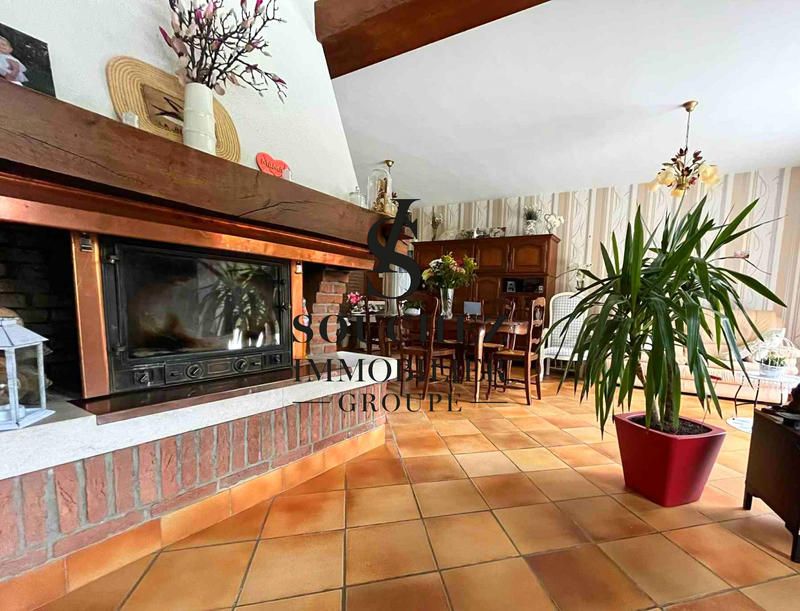 Maison - 140 m² - 5 pièces