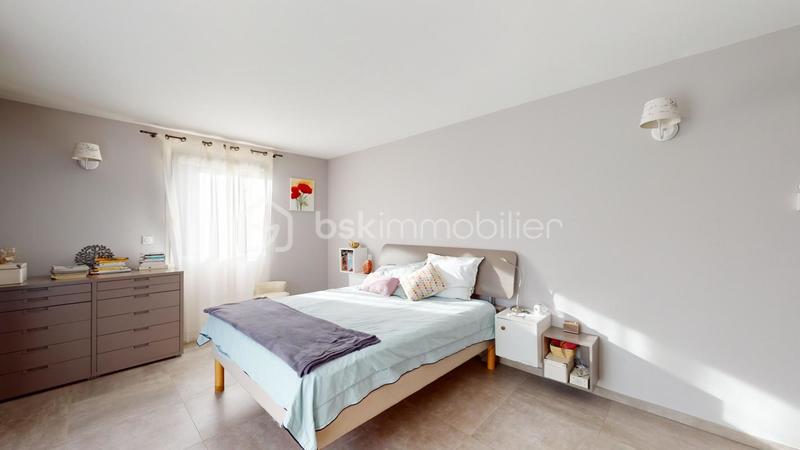 Maison traditionnelle - 171 m² - 5 pièces