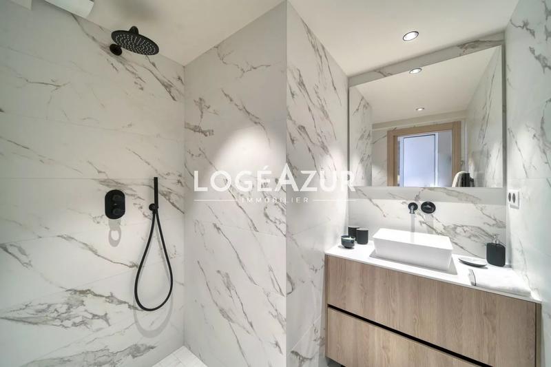 Appartement - 102 m² - 4 pièces