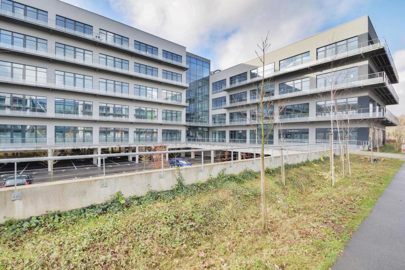 Bureau - 90 m² - 3 pièces