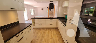 Maison - 110 m² - 6 pièces