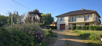 Maison - 179 m² - 8 pièces