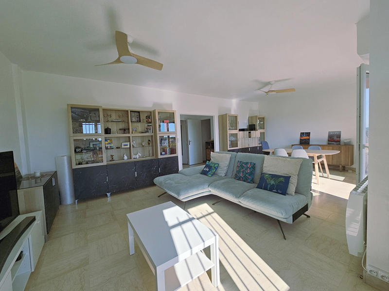 Appartement - 100 m² - 4 pièces