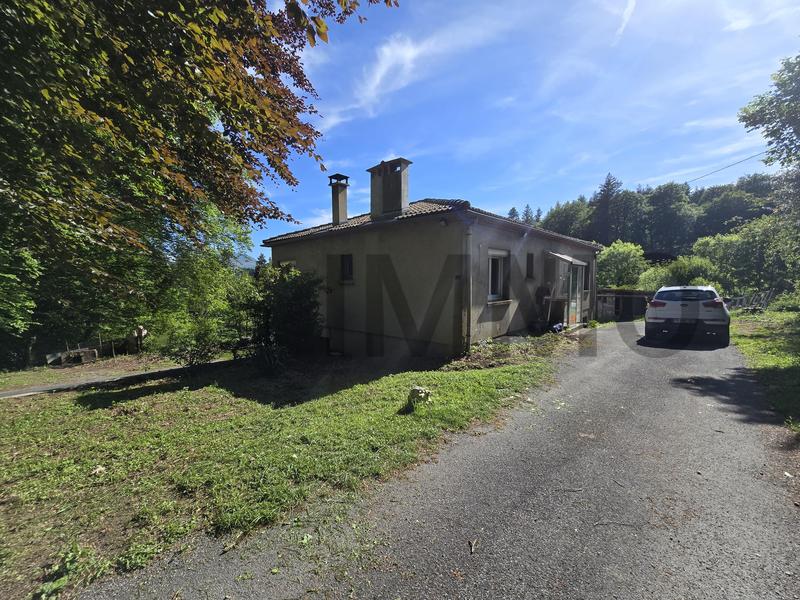 Maison - 98 m² - 4 pièces