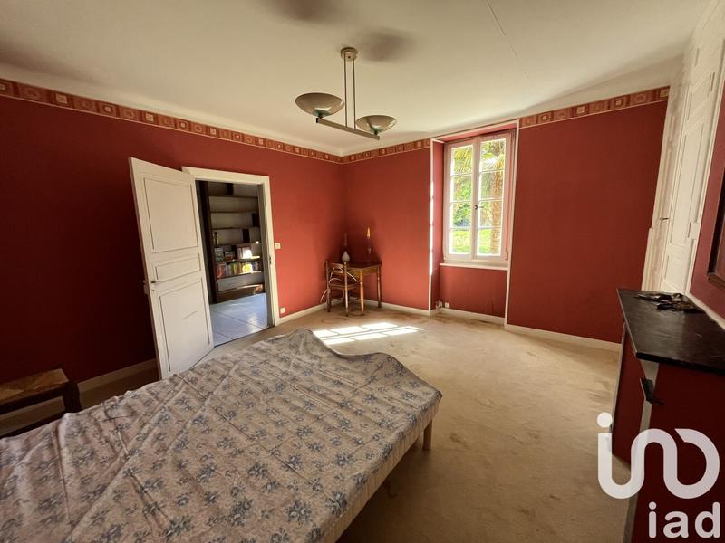 Maison - 310 m² - 11 pièces