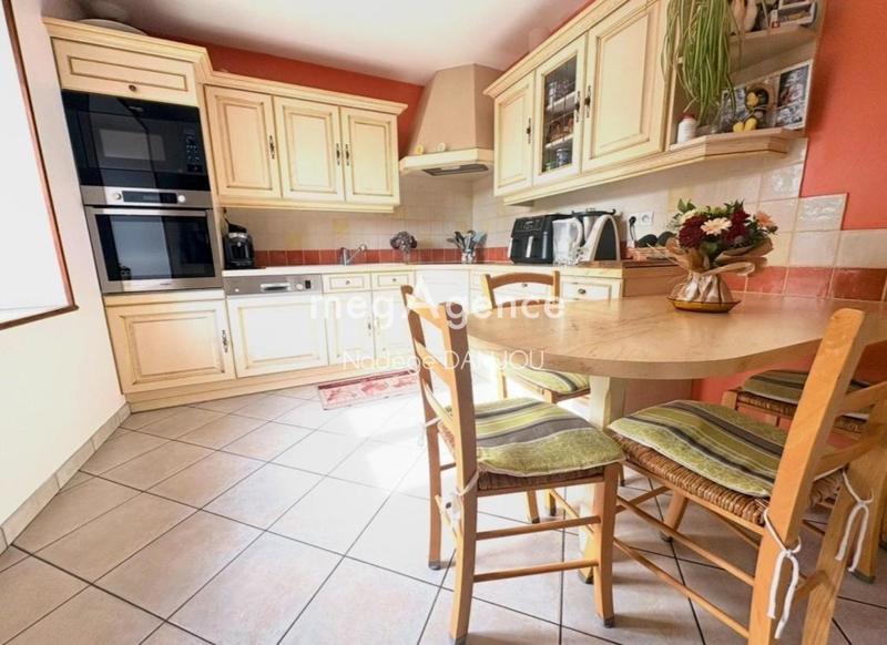 Maison ancienne - 180 m² - 8 pièces