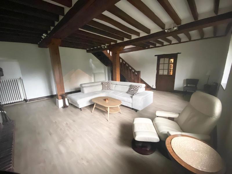 Maison - 211 m² - 6 pièces