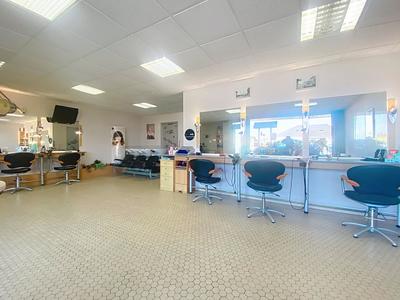 Local commercial - 88 m² - 3 pièces