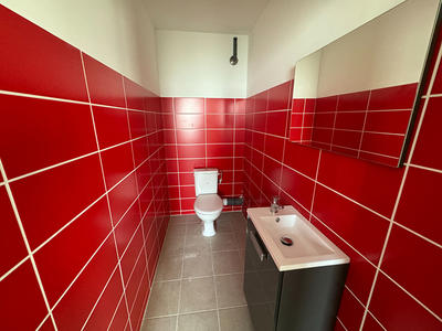 Local commercial - 127 m²