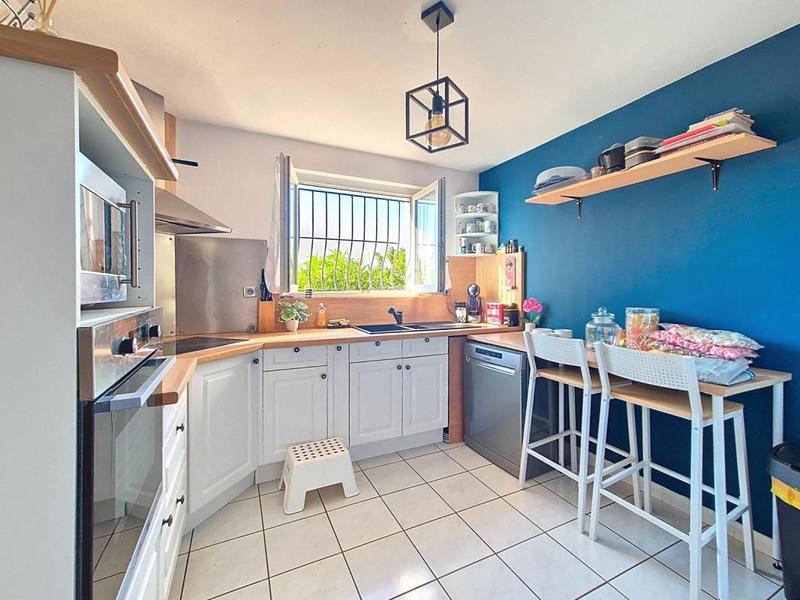 Villa - 90 m² - 4 pièces