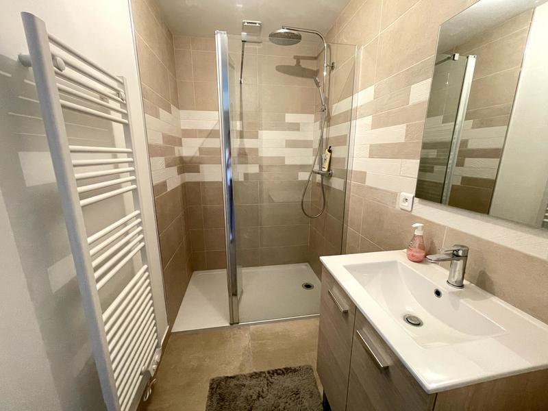 Villa - 280 m² - 9 pièces