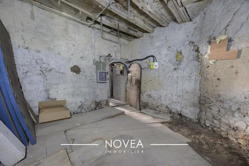 Entrepôt - 17 m² - 1 pièce