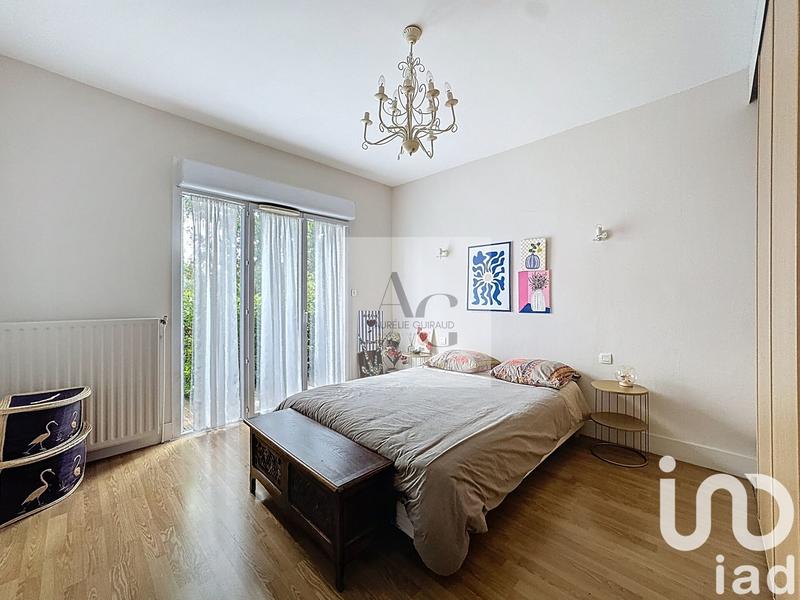 Maison - 231 m² - 7 pièces