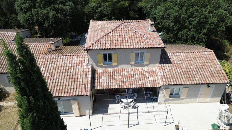 Maison - 233 m² - 8 pièces