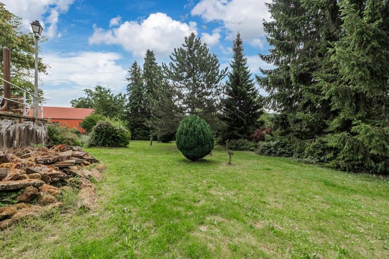 Maison - 600 m² - 19 pièces