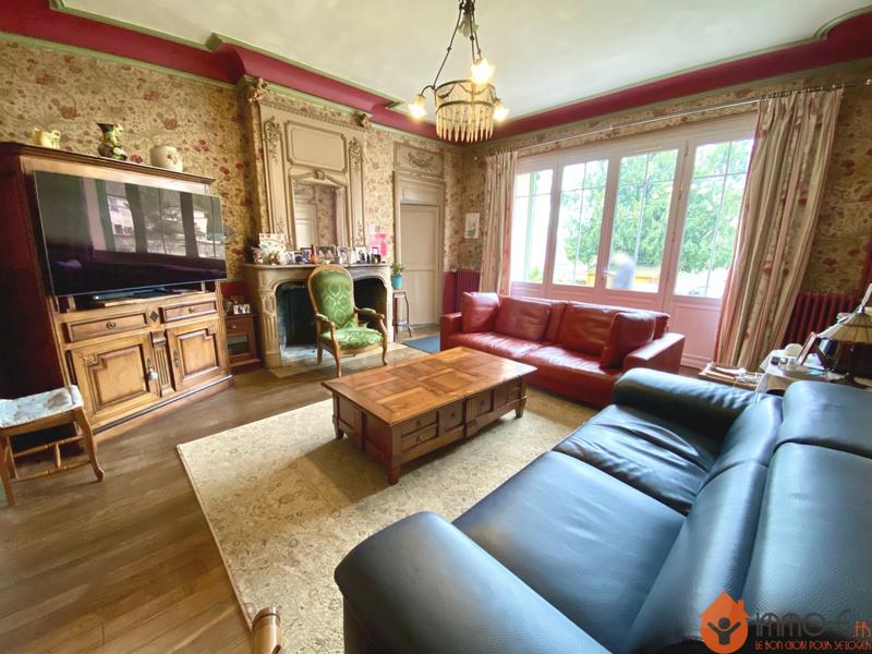 Maison - 200 m² - 7 pièces