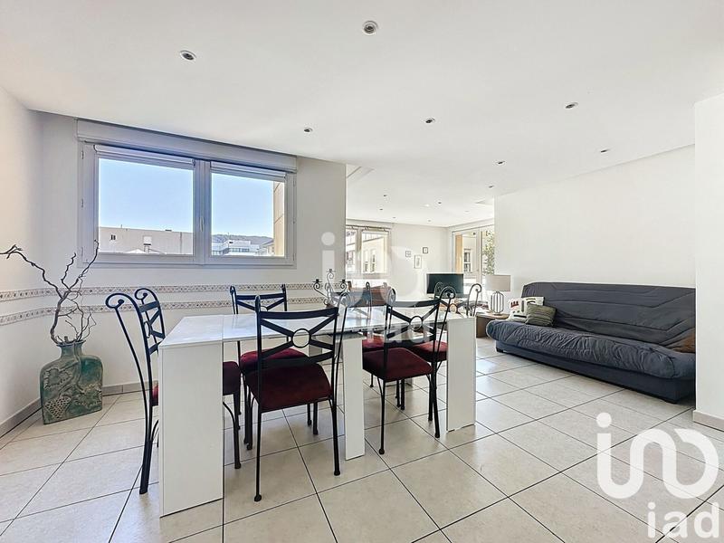 Appartement - 100 m² - 5 pièces