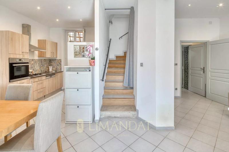 Villa - 164 m² - 6 pièces