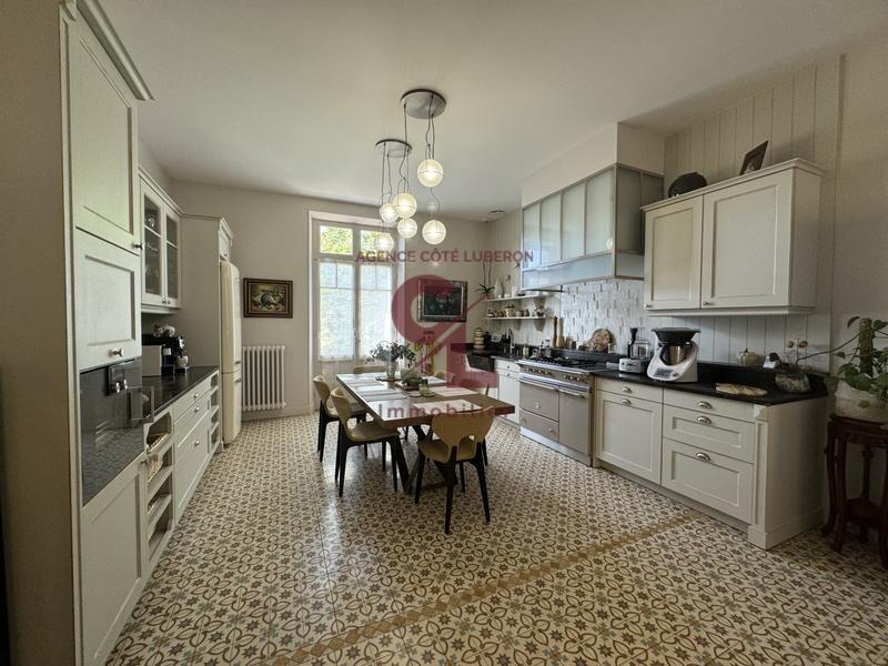 Maison - 178 m² - 6 pièces