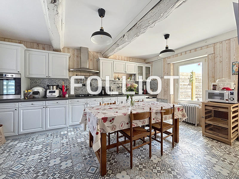 Maison - 146 m² - 8 pièces