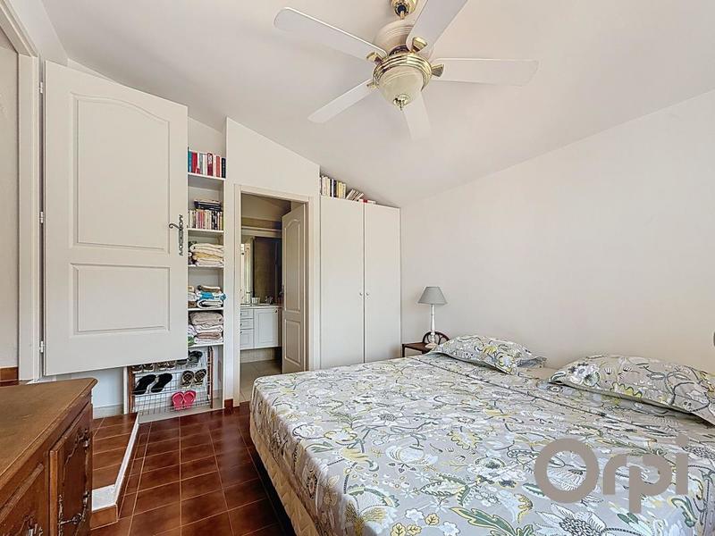 Maison - 225 m² - 7 pièces