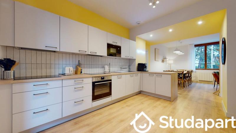 Chambre - 11 m² - 1 pièce