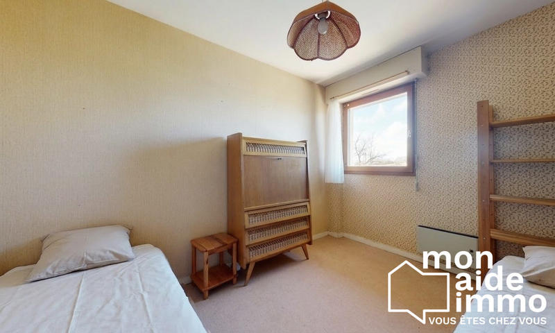 Maison - 90 m² - 5 pièces