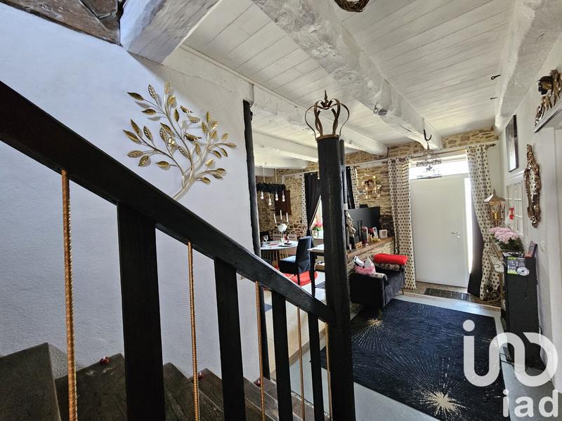 Maison - 313 m² - 9 pièces