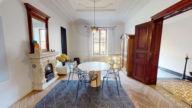 Maison bourgeoise - 197 m² - 7 pièces