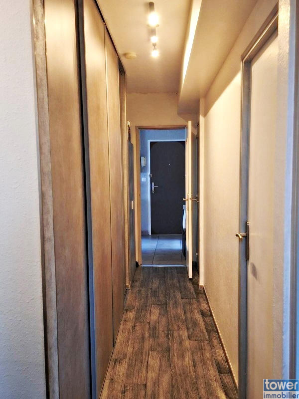 Appartement - 90 m² - 5 pièces