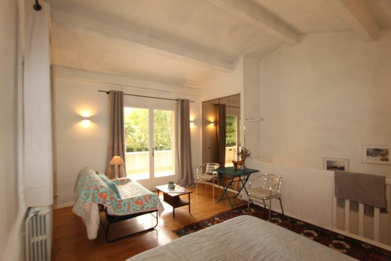 Maison - 230 m² - 10 pièces