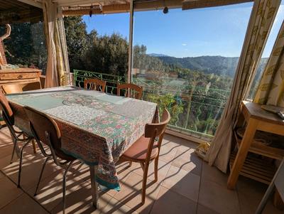 Maison - 99 m² - 4 pièces