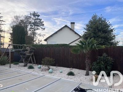 Maison - 145 m² - 6 pièces