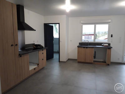 Loft - 115 m² - 4 pièces