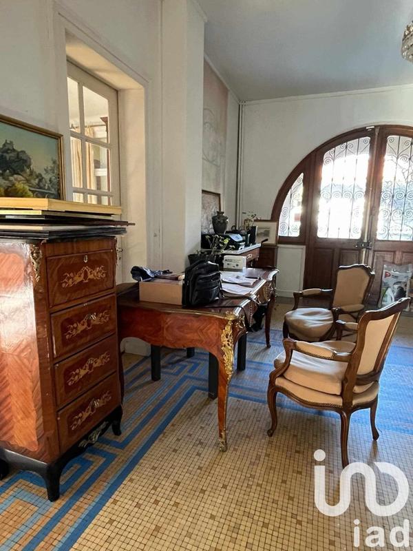 Maison - 224 m² - 10 pièces