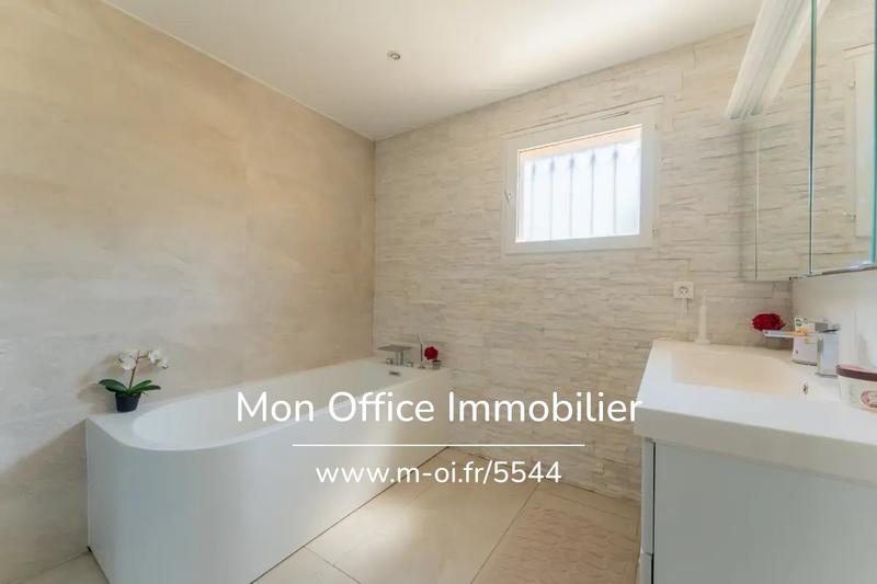 Villa - 310 m² - 5 pièces