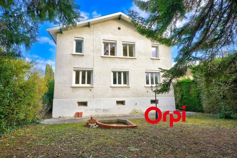 Maison - 110 m² - 6 pièces