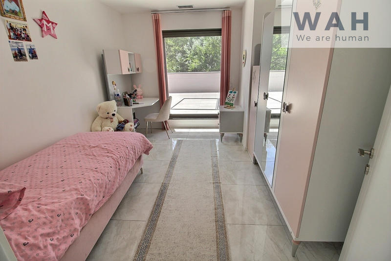 Villa - 190 m² - 6 pièces