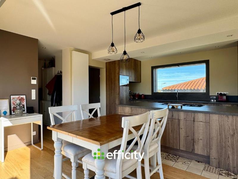 Maison - 143 m² - 5 pièces