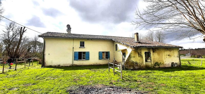 Maison - 243 m² - 11 pièces